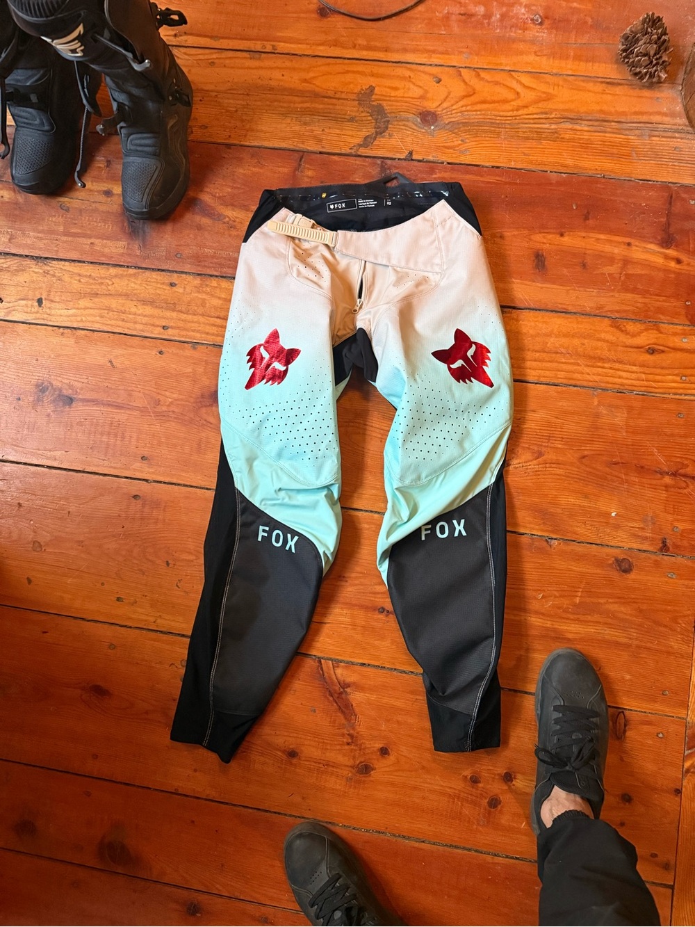 Men Pants Subcategory Identification